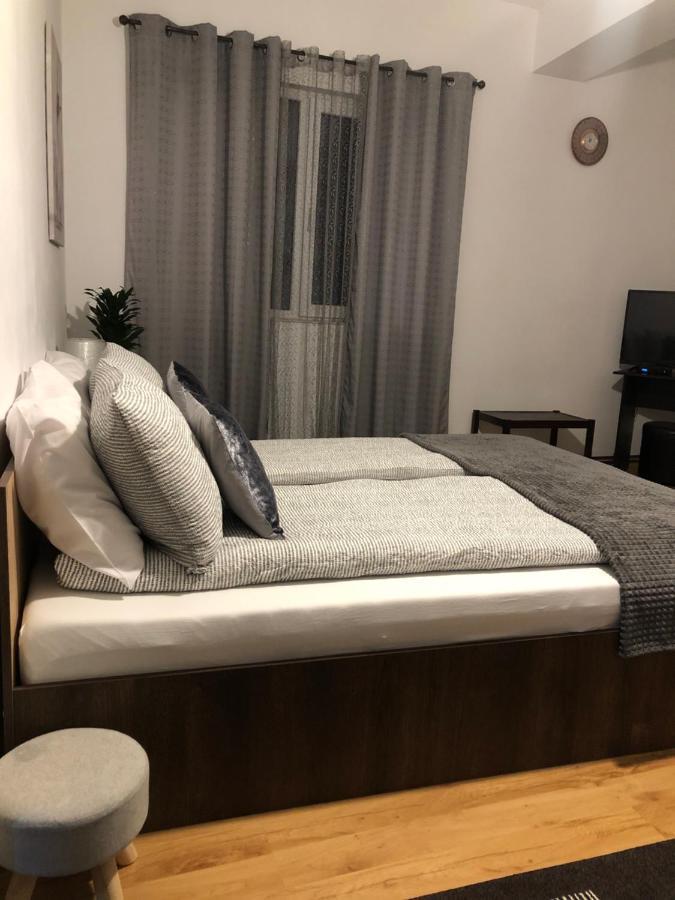 Apartamento Apartament Basak 2 Deva Exterior foto